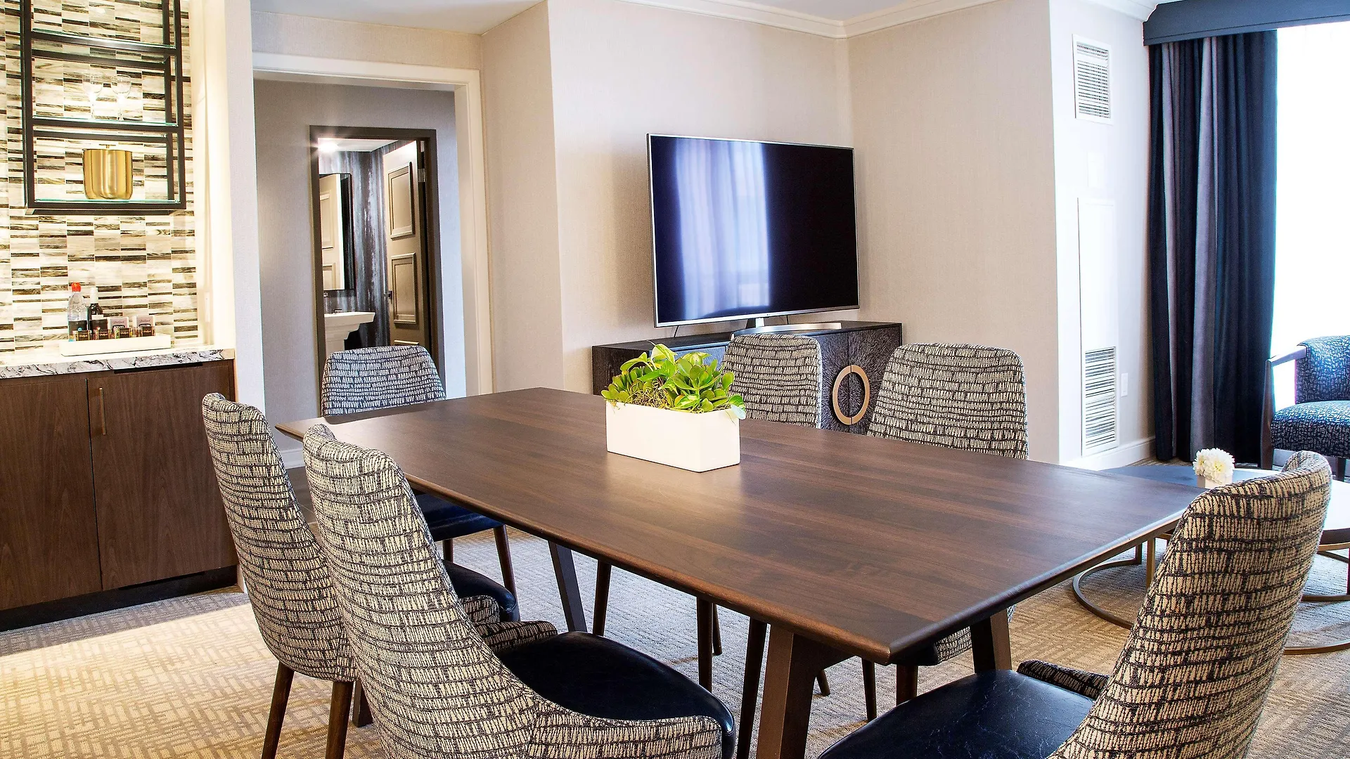 The Yorkville Royal Sonesta Hotel Toronto 4*,  Canada