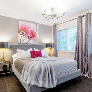 Downtown Luxury Victorian Retreat Affittacamere